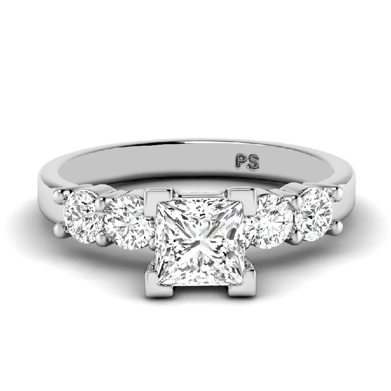 1.10-3.60 CT Round & Princess Cut Lab Grown Diamonds - Engagement Ring