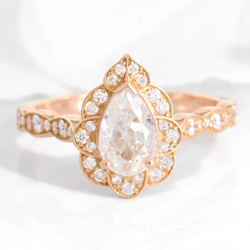 Pear Moissanite Diamond Ring in 14k Rose Gold Vintage Floral Band, Size 6.25