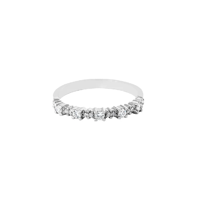 Blair's 18K White Gold Ring w. Diamonds