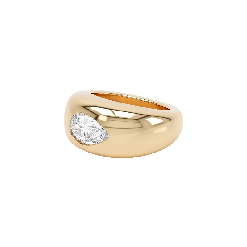 Curve diamond ring