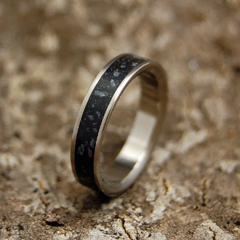 Icelandic Lava | Women's Lava, Beach Sand & Titanium Wedding Ring