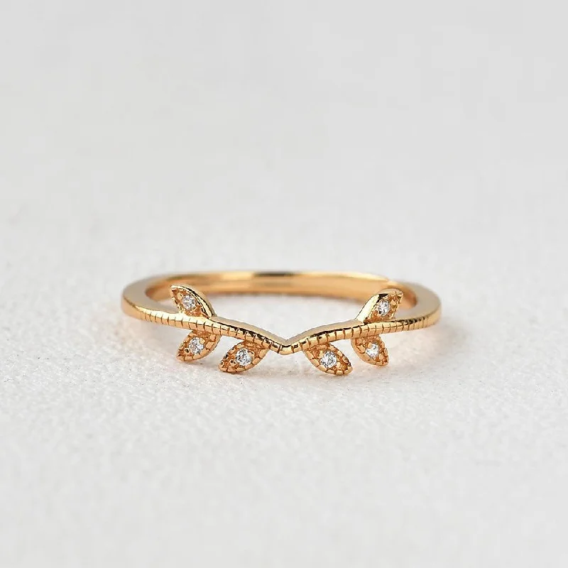 Vine Leaf Moissanite Yellow Gold Wedding Band