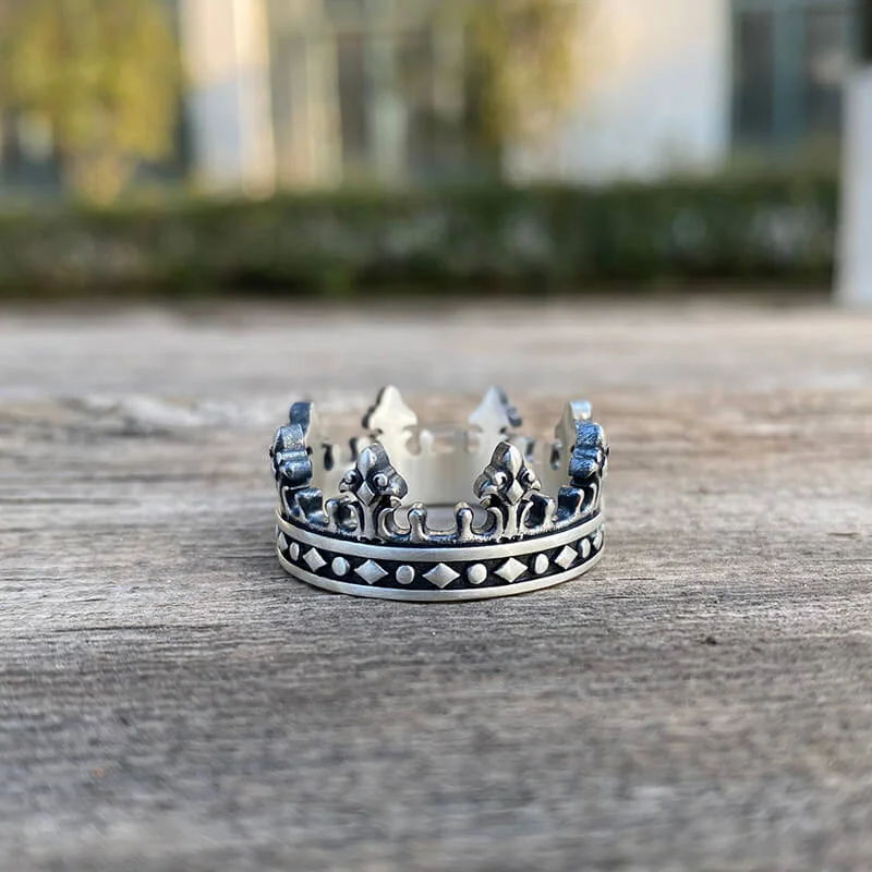 Vintage Crown Design Sterling Silver Ring