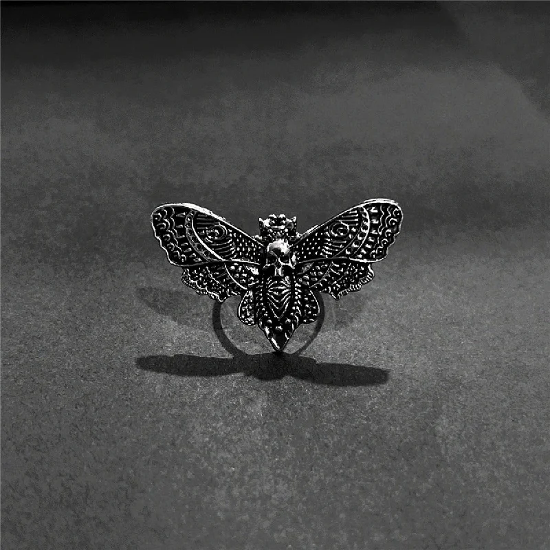 Wholesale New Vintage Insect Bat Heart Personality Alloy Ring