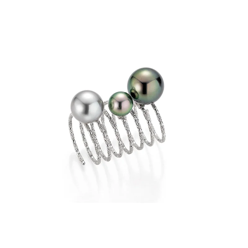 Long Wrap 18K Whitegold Ring w. Tahiti Pearls